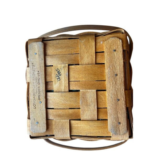 Longaberger “Cranberry Basket” Fabric Holly Design Lining & Plastic Insert 1995 - Picture 8 of 16